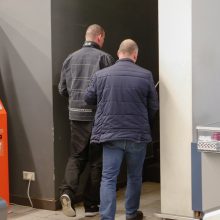 Klaipėdos „Akropolyje“ mirtinai nudurtas apsaugos darbuotojas, įtariamasis sulaikytas