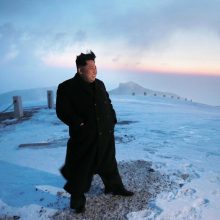 Abejotina, ar Kim Jong Unas įkopė į aukščiausią Šiaurės Korėjos kalną