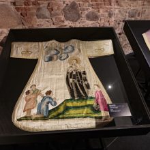 Parodoje – unikalūs Lietuvos liturginės tekstilės lobiai