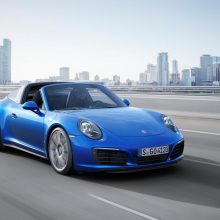 Naujos „Porsche“ pajėgos – visais ratais varomi „911 Carrera 4“ ir „911 Targa 4“