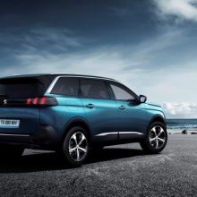 „Peugeot“ pristatė naują 7 vietų krosoverį