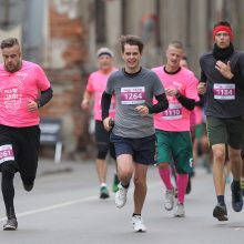 Rožinė minia bėgo dėl kilnaus tikslo