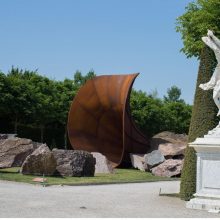 Skulptūra „Karalienės vagina“ sulaukė prancūzų „netolerantiškumo“