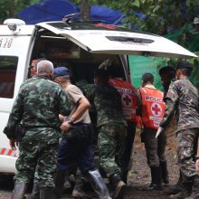 Tęsiama gelbėjimo operacija Tailando urve: iš viso išgelbėti aštuoni vaikai