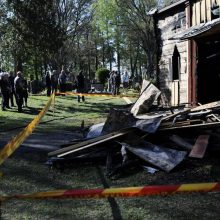 Gaisras sunaikino Paštuvos bažnyčią Kauno rajone   