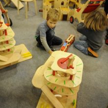 Paroda „Vaikų šalis“: nuo žaislų ligoninės iki knygų vežimėlyje