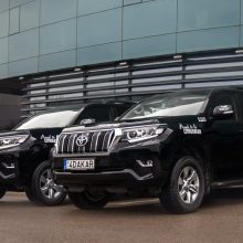 Pirmieji Lietuvoje naujieji „Toyota Land Cruiser“ tiesiai į Dakarą