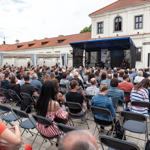 Pažaislio liepų alėjos vakarai | Andrius Kaniava ir grupė  © Eitvydo Kinaičio nuotr.