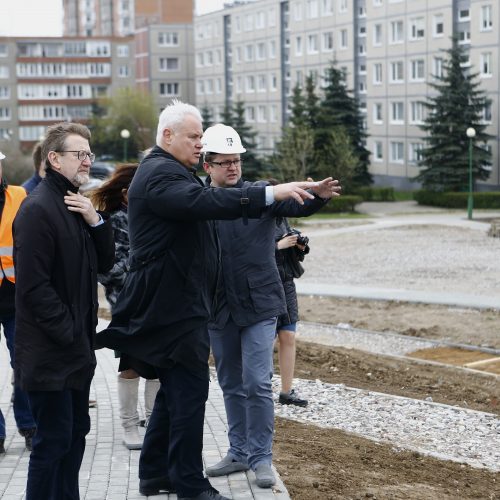 Valdininkai apžiūrėjo Sąjūdžio parką  © Vytauto Petriko nuotr.