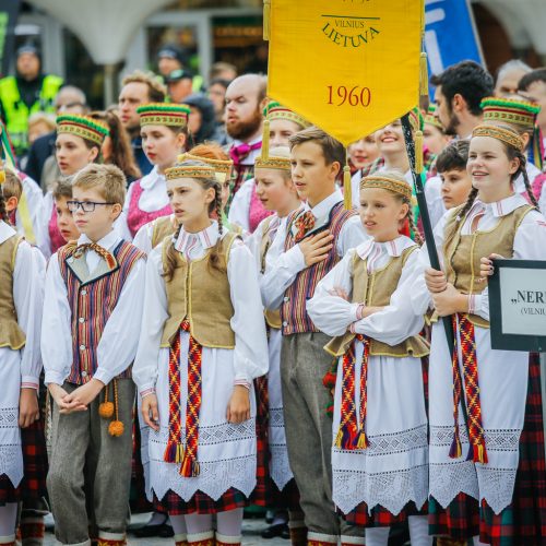 Palanga pražydo ir suskambo tarptautiniu folkloro festivaliu  © Vytauto Petriko nuotr.