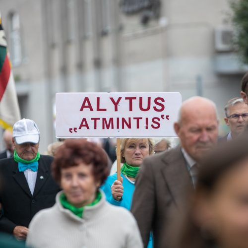 Tremtinių ir politinių kalinių sąskrydis Ariogaloje  © Justinos Lasauskaitės nuotr.