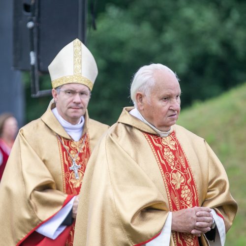 Tremtinių ir politinių kalinių sąskrydis Ariogaloje  © Justinos Lasauskaitės nuotr.