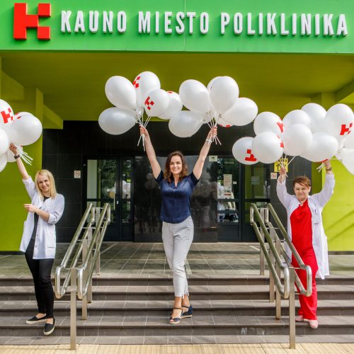 Vaikų gynimo dienos proga - Kauno miesto poliklinikos medikų sveikinimai  © Justinos Lasauskaitės nuotr.