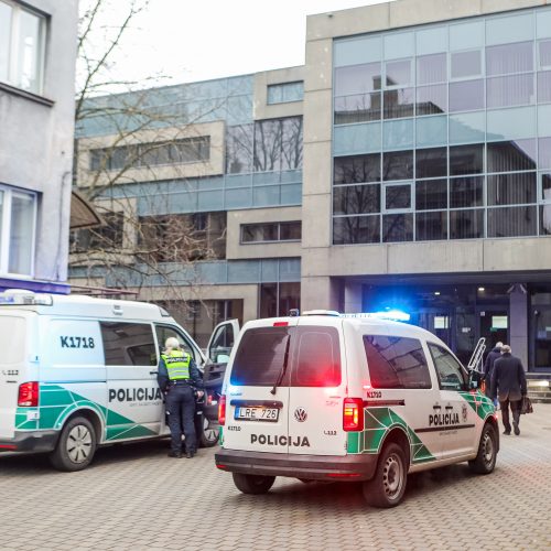 Pranešta apie sprogmenį Kauno apygardos teisme  © Justinos Lasauskaitės nuotr.