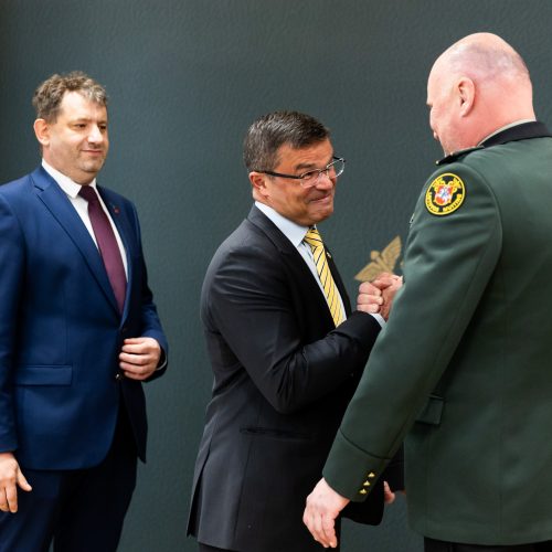Muitinės departamente Estijos, Latvijos, Lenkijos, Lietuvos bei Suomijos muitinių vadovai pasirašė susitarimą dėl vienodų kontrolės priemonių taikymo  © G. Skaraitienės / BNS nuotr.