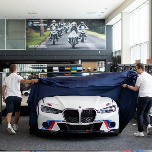 Pristatytas brangiausias BMW automobilis, skirtas įprastiems keliams – naujasis „BMW 3.0 CSL“