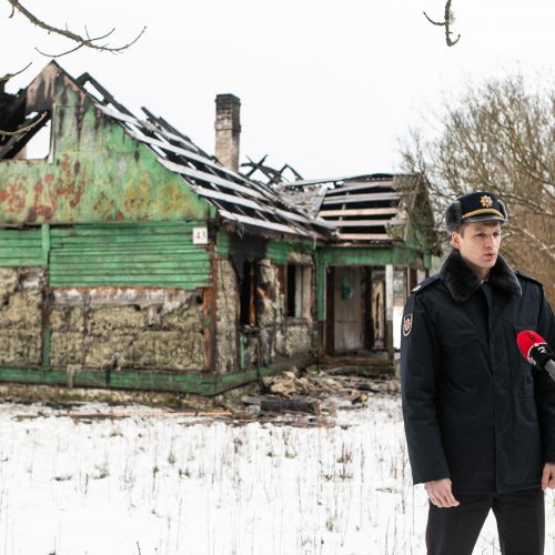  Spaudos konferencija dėl žūčių gaisruose Nemenčinėje  © P. Peleckio / „BNS Foto“ nuotr.