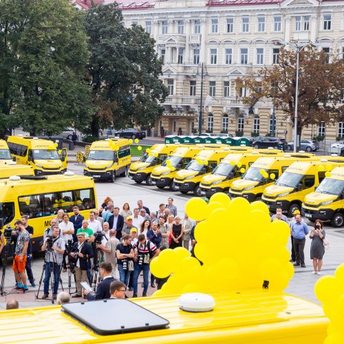 Nauji autobusiukai perduoti mokykloms  © I. Gelūno / Fotobanko nuotr.