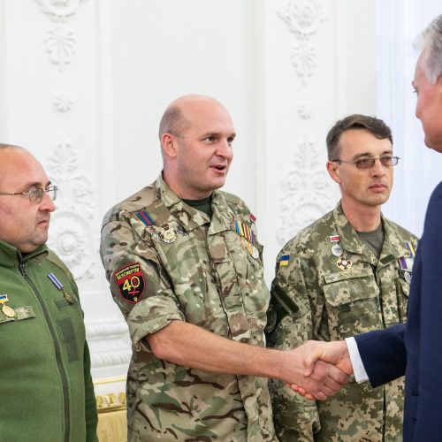 Prezidentas susitiko su Lietuvoje gydomais Ukrainos kariais  © P. Peleckio / Fotobanko nuotr.