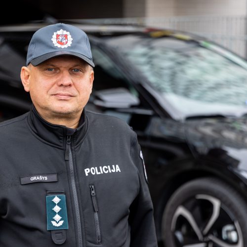 Pristatytas naujas kelių policijos elektromobilis  © Ž. Gedvilos / BNS nuotr.