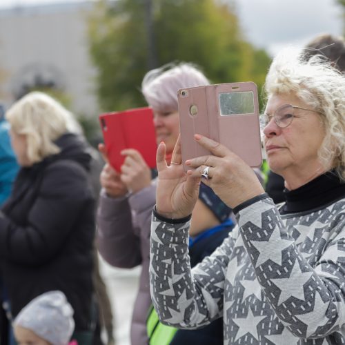 Judėjimo sveikuoliai okupavo Vienybės aikštę  © J. Lasauskaitės nuotr.