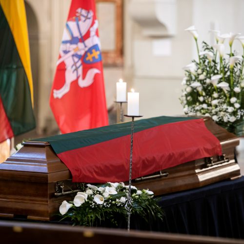 Atsisveikinimas su partizanu J. Jakavoniu-Tigru  © Žygimanto Gedvilos / „BNS Foto“ nuotr.