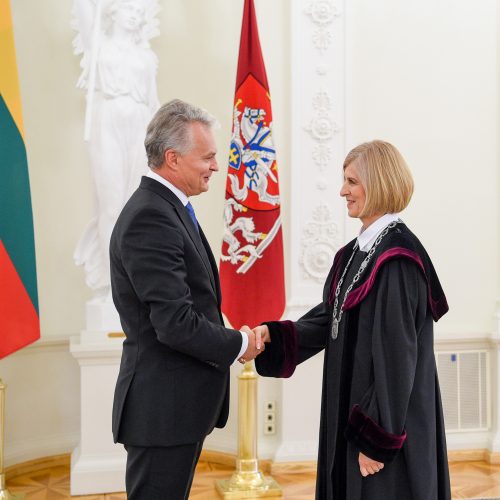 Prezidentas priėmė teisėjų priesaikas  © R. Dačkaus / Prezidentūros nuotr.