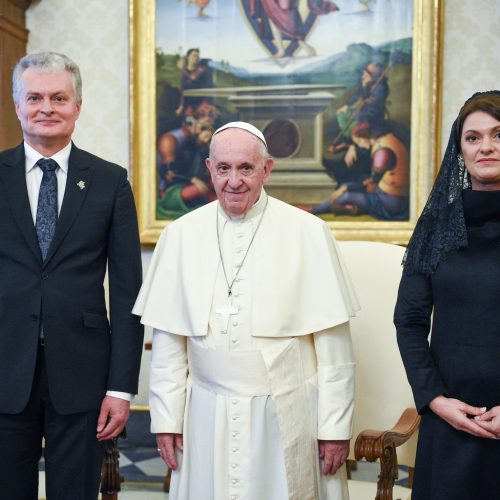 G. Nausėda susitiko su popiežiumi  © R. Dačkaus / Prezidentūros nuotr.