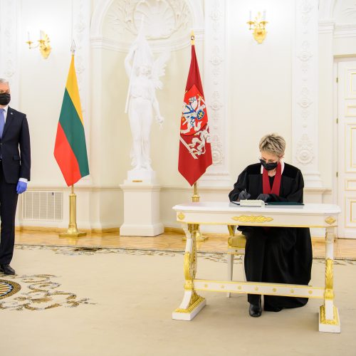 Prisiekė nauja generalinė prokurorė  © R. Dačkaus / Prezidentūros nuotr.