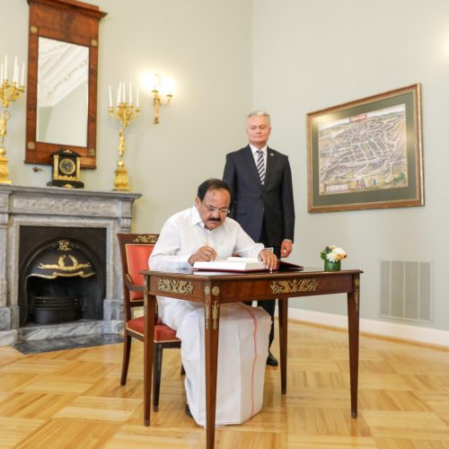 Lietuvoje vieši Indijos viceprezidentas  © R. Dačkaus / Prezidentūros nuotr.