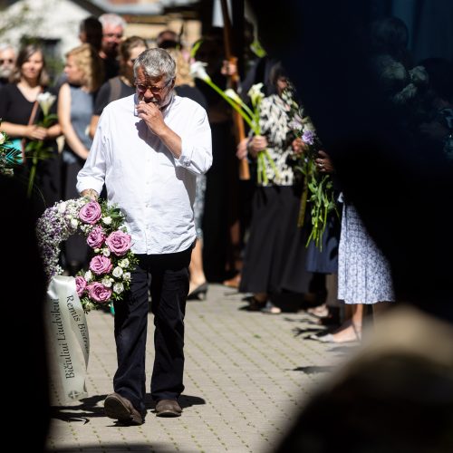 Rašytojo L. Jakimavičiaus laidotuvės  © Ž. Gedvilos /BNS nuotr.