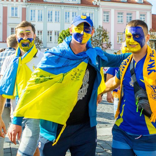 Vilnių užplūdo Ukrainos futbolo fanai  © Evaldo Šemioto nuotr.