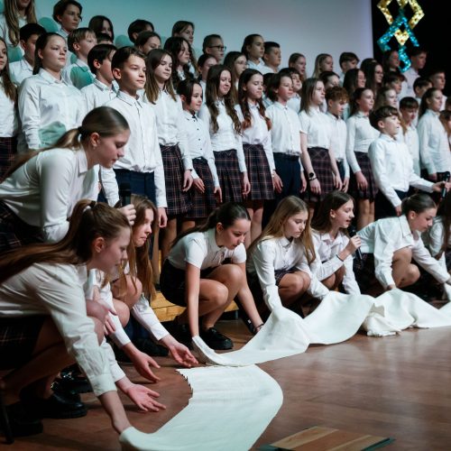 LSMU gimnazijoje - Dainų šimtmečiui skirti „Chorų karai“  © Edgaro Cickevičiaus nuotr.