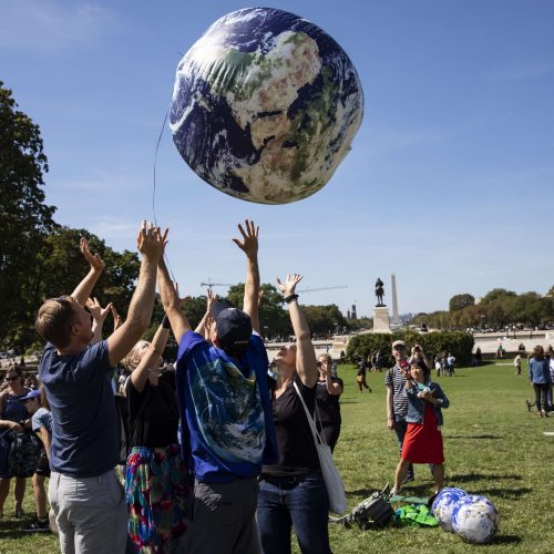 Moksleivių protestai prieš klimato pokyčius  © Scanpix nuotr.