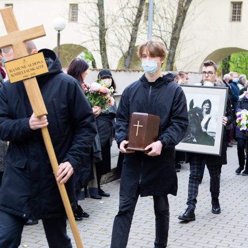 Į amžinojo poilsio vietą išlydėta R. Kmieliauskaitė  © I. Gelūno / Fotobanko nuotr.