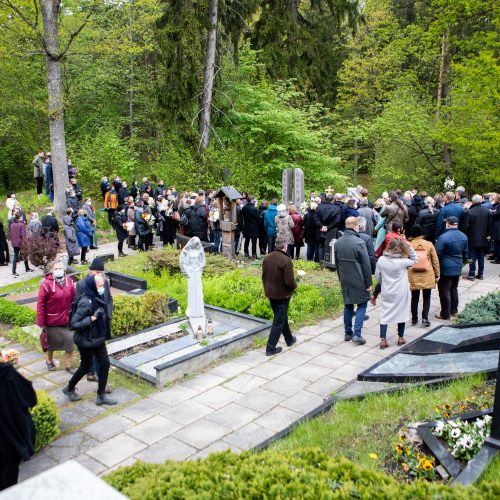 Į amžinojo poilsio vietą išlydėta R. Kmieliauskaitė  © I. Gelūno / Fotobanko nuotr.