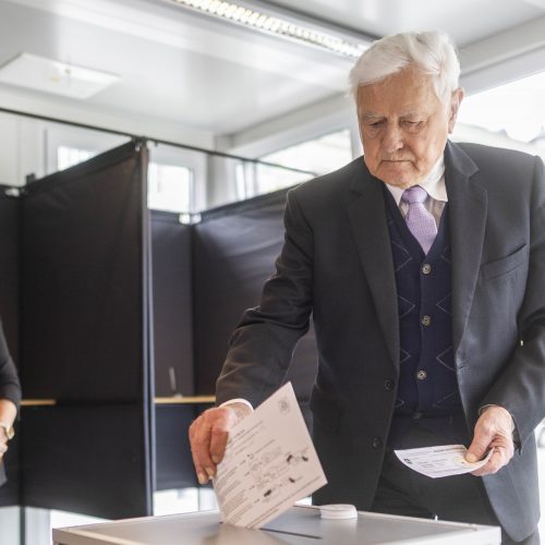 Baigiasi išankstinis balsavimas prezidento rinkimuose ir referendume  © P. Peleckio / BNS nuotr.