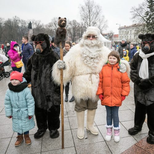 Sostinėje susirinko šeši Kalėdų Seneliai  © S. Žiūros nuotr.