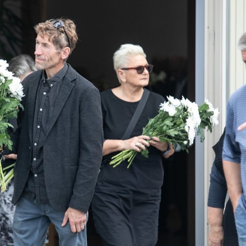 Atsisveikinimas su rašytoju R. Marčėnu  © Aliaus Koroliovo ir P. Peleckio / Fotobanko nuotr.