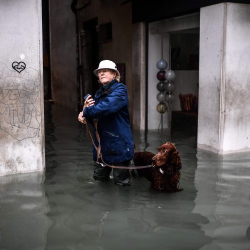 Veneciją užliejo potvynis  © Scanpix nuotr.