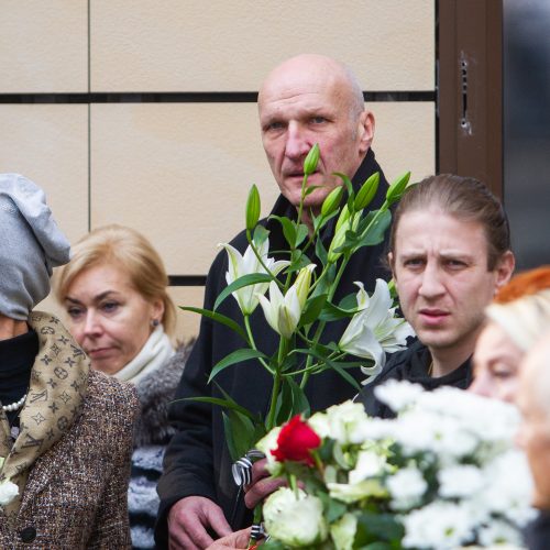 Aktorius A. Storpirštis atgulė amžino poilsio Menininkų kalnelyje  © I.Gelūno/BFL nuotr.