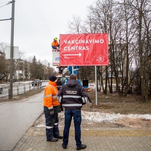 Darbą pradeda didžiausias vakcinavimo centras Lietuvoje – Kauno ledo rūmai  © Vilmanto Raupelio nuotr.