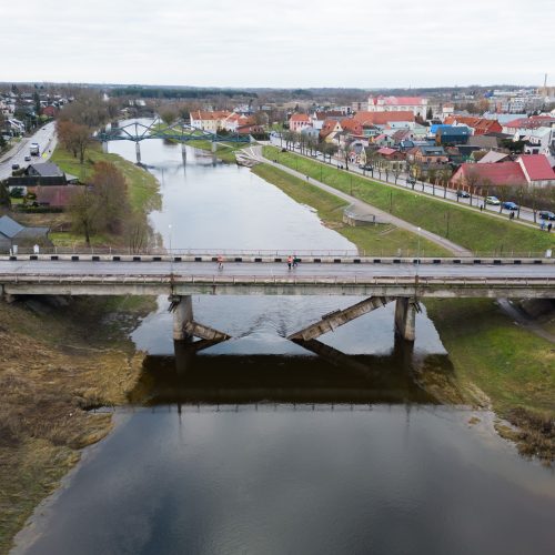 Kėdainiuose įgriuvo tiltas  © T. Biliūno, E. Ovčarenko/BNS nuotr.