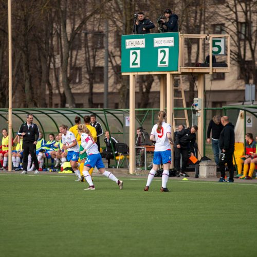 Lietuvos moterų futbolo rinktinės rungtynės su Farerų salų rinktine  © Manto Kutkaičio nuotr.