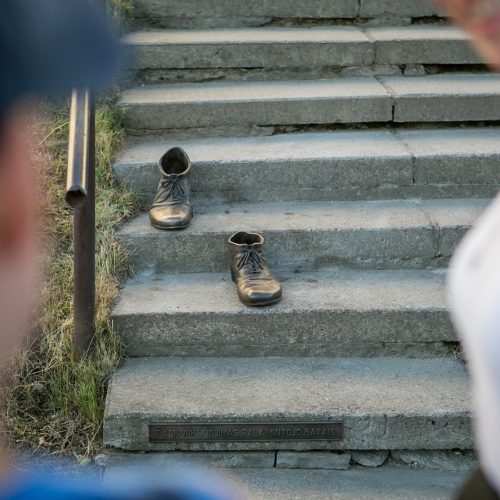 Naujasis „Kauno akcentas“ – „Pasivaikščiojimas palaimintojo batais“   © Vilmanto Raupelio nuotr.