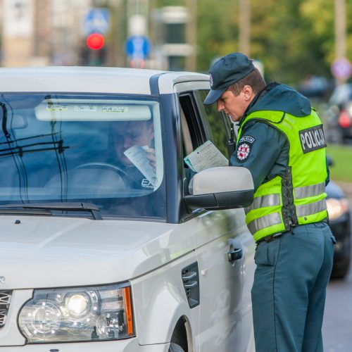 Policijos reidas Taikos prospekte  © Laimio Steponavičiaus nuotr.