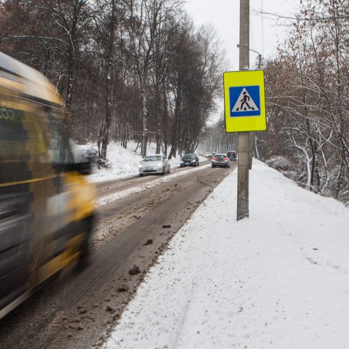 Sudėtingos eismo sąlygos Kaune  © Laimio Steponavičiaus nuotr.