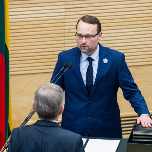 Kultūros ministro M. Kvietkausko priesaika Seime  © Pauliaus Peleckio / Fotobanko nuotr.