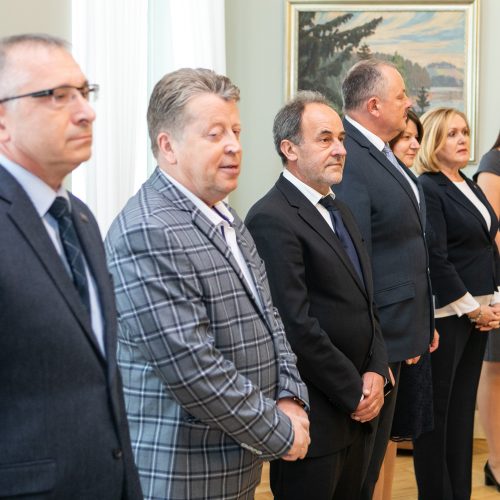 Prezidento susitikimas su verslo asociacijų ir profesinių sąjungų atstovais  © P. Peleckio / Fotobanko nuotr.