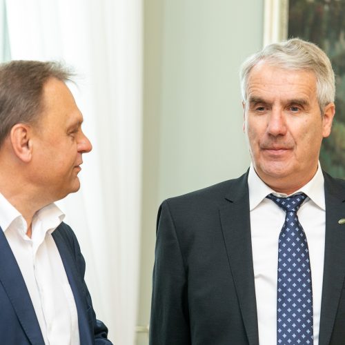 Prezidento susitikimas su verslo asociacijų ir profesinių sąjungų atstovais  © P. Peleckio / Fotobanko nuotr.